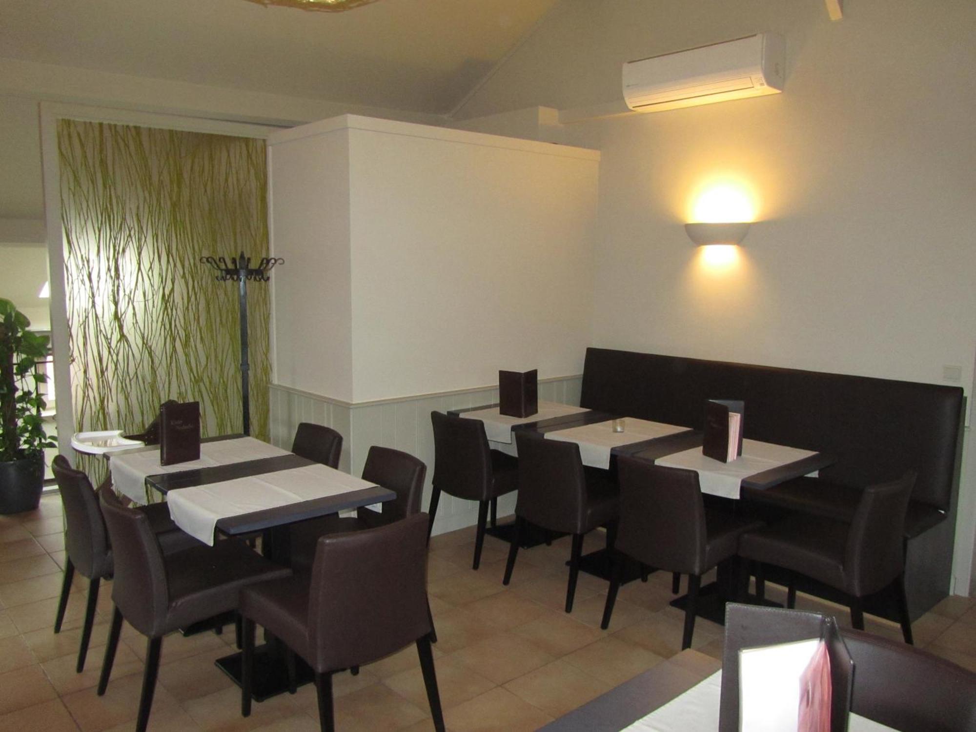 Hotel Klein Nederlo Vlezenbeek Buitenkant foto